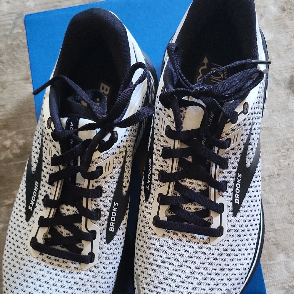 Brooks Women's Adrenaline Black and White Athletic Shoes - Picture 4 of 6